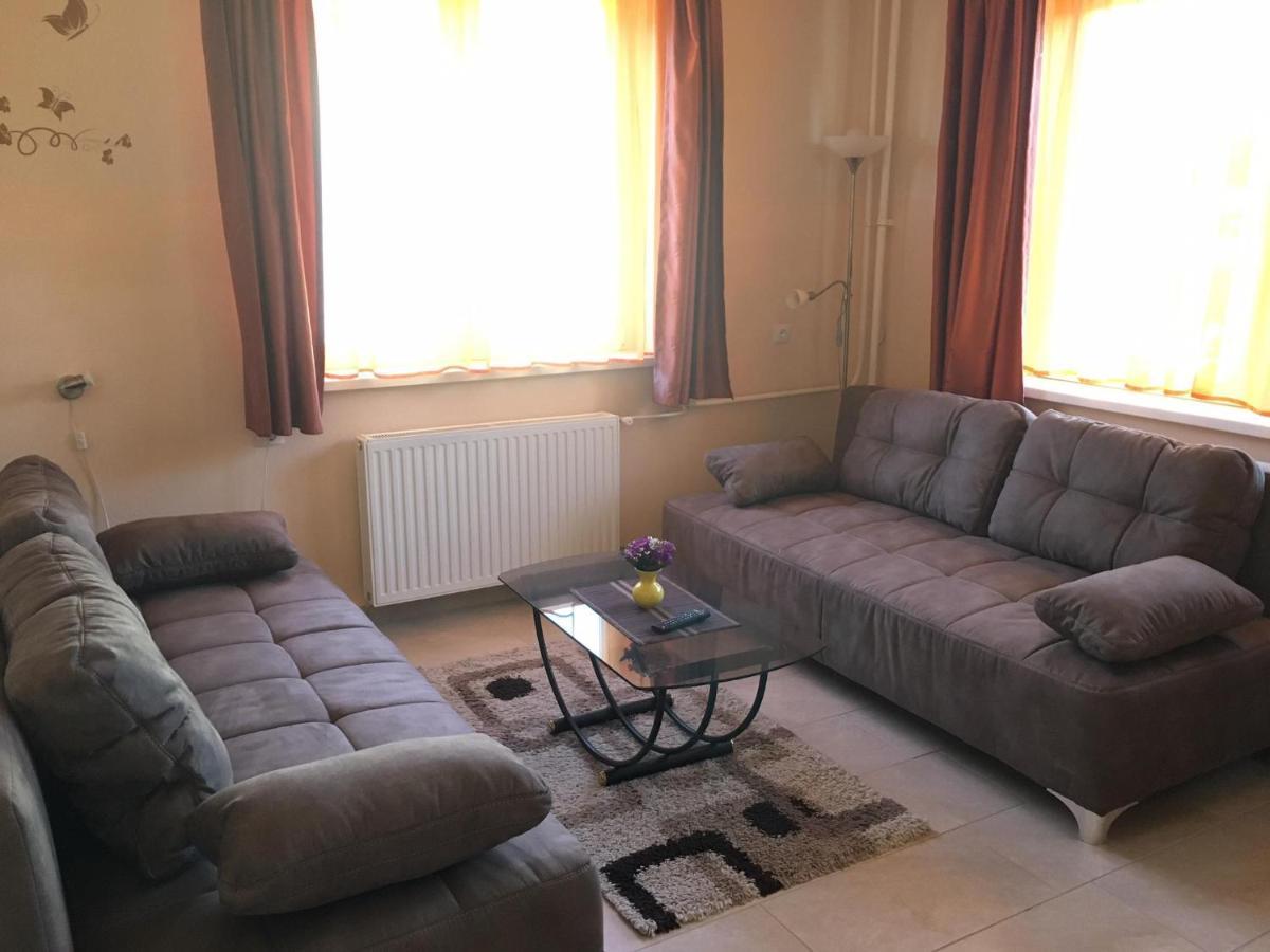 Adel Apartman Sárvár Eksteriør bilde