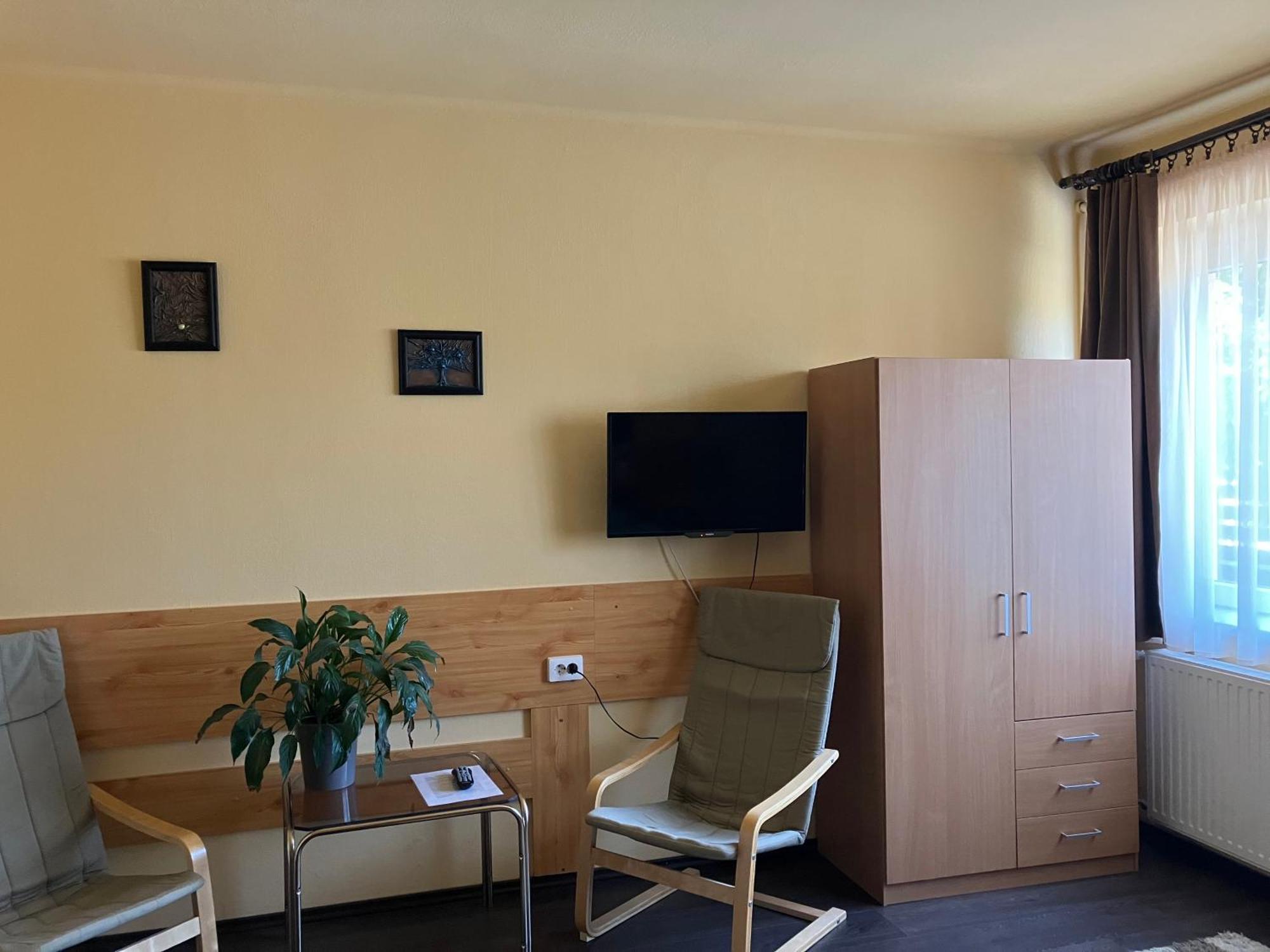 Adel Apartman Sárvár Eksteriør bilde